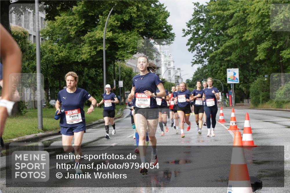 14.06.2026 - REWE Women's Run Jannik Wohlers http://msf.ph/oto/9794054 14.06.2026 09:07:57 Laufen 10407, 10601, 5517 meine-sportfotos.de