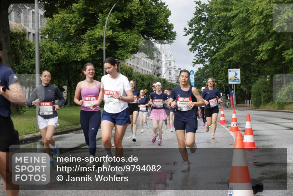 14.06.2026 - REWE Women's Run Jannik Wohlers http://msf.ph/oto/9794082 14.06.2026 09:08:06 Laufen 5, 00, 10870, 57, 1089, 4, 6511, 11530, 1152 meine-sportfotos.de