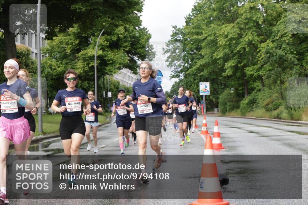 14.06.2026 - REWE Women's Run Jannik Wohlers http://msf.ph/oto/9794108 14.06.2026 09:08:10 Laufen 10650, 57, 11360, 6577, 10763, 5, 00, 5, 93, 02, 22 meine-sportfotos.de
