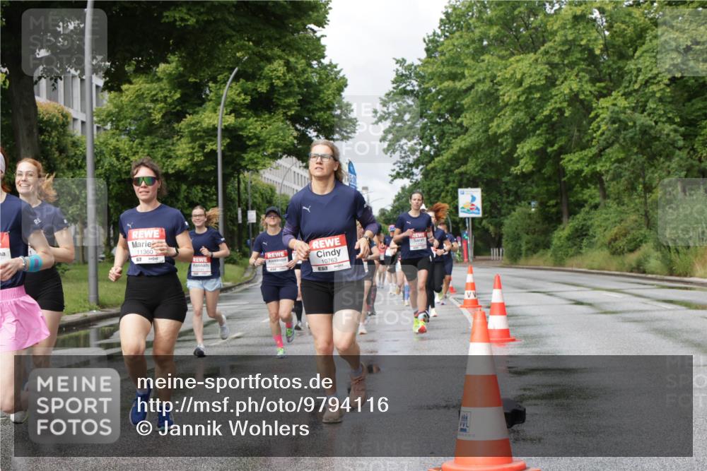 14.06.2026 - REWE Women's Run Jannik Wohlers http://msf.ph/oto/9794116 14.06.2026 09:08:10 Laufen 11360, 10763, 657 meine-sportfotos.de