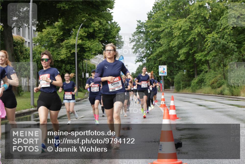 14.06.2026 - REWE Women's Run Jannik Wohlers http://msf.ph/oto/9794122 14.06.2026 09:08:10 Laufen 11360, 10763, 57, 30222 meine-sportfotos.de