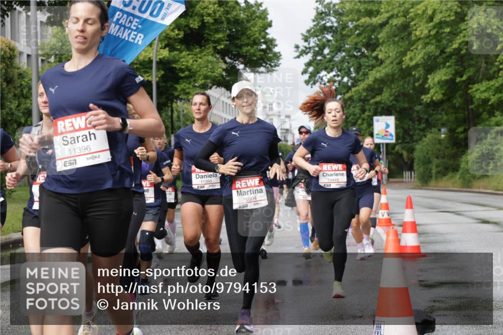 14.06.2026 - REWE Women's Run Jannik Wohlers http://msf.ph/oto/9794153 14.06.2026 09:08:14 Laufen 11396, 57, 11388, 7, 10604, 10449 meine-sportfotos.de