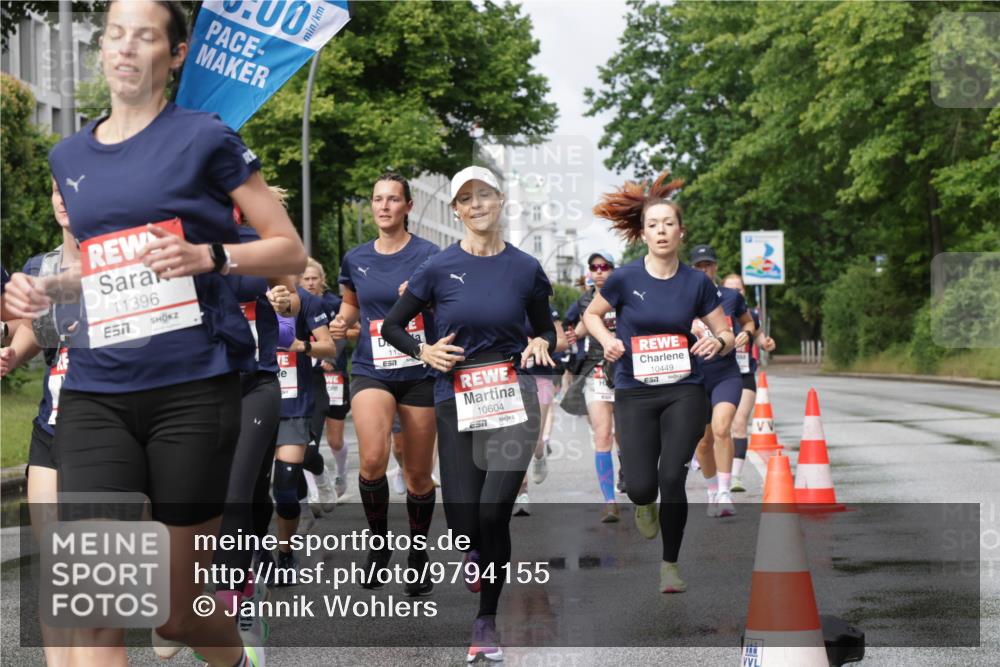 14.06.2026 - REWE Women's Run Jannik Wohlers http://msf.ph/oto/9794155 14.06.2026 09:08:14 Laufen 11396, 57, 57, 10604, 10449 meine-sportfotos.de