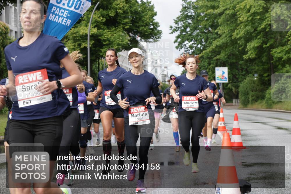 14.06.2026 - REWE Women's Run Jannik Wohlers http://msf.ph/oto/9794158 14.06.2026 09:08:14 Laufen 11396, 57, 7, 10604, 10449 meine-sportfotos.de