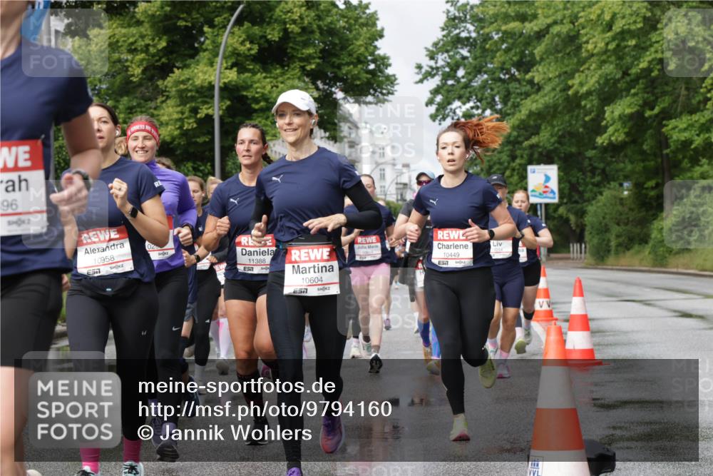 14.06.2026 - REWE Women's Run Jannik Wohlers http://msf.ph/oto/9794160 14.06.2026 09:08:14 Laufen 96, 10958, 11388, 7, 10604, 1014, 10449 meine-sportfotos.de