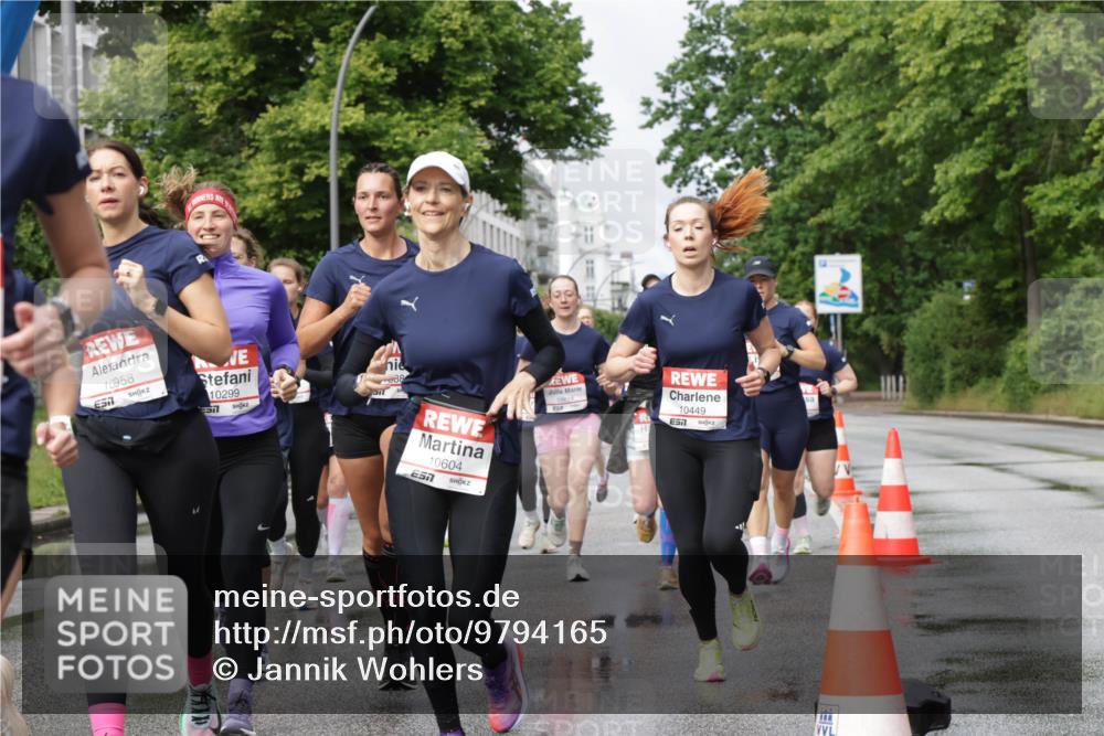 14.06.2026 - REWE Women's Run Jannik Wohlers http://msf.ph/oto/9794165 14.06.2026 09:08:14 Laufen 10958, 7, 10299, 688, 10604, 10449 meine-sportfotos.de
