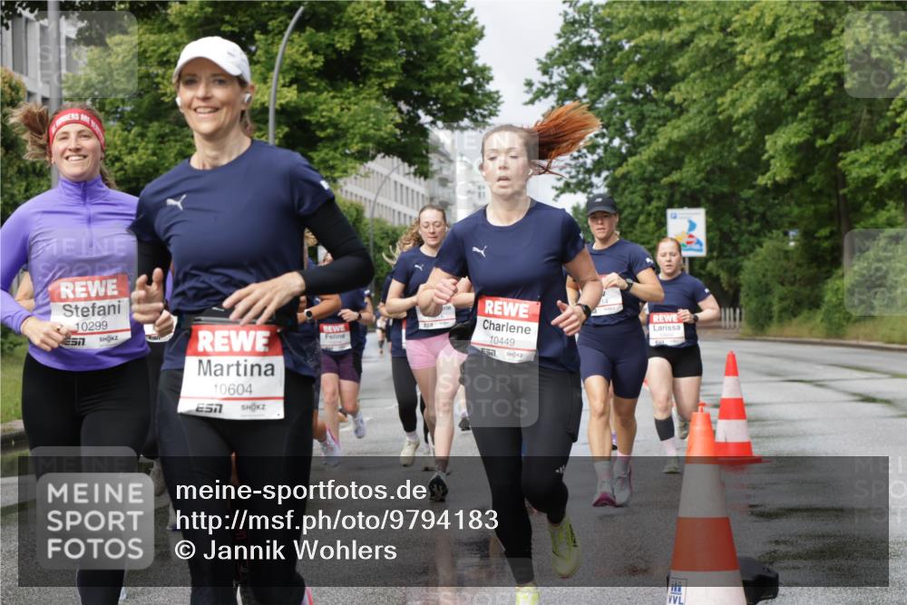 14.06.2026 - REWE Women's Run Jannik Wohlers http://msf.ph/oto/9794183 14.06.2026 09:08:15 Laufen 10299, 10604, 10449, 517 meine-sportfotos.de