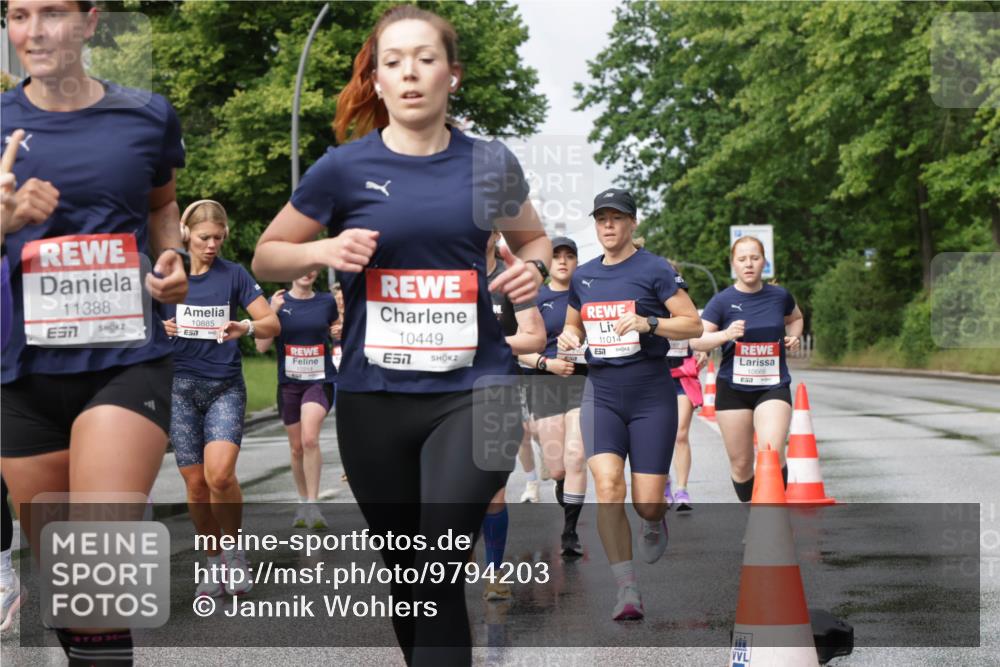 14.06.2026 - REWE Women's Run Jannik Wohlers http://msf.ph/oto/9794203 14.06.2026 09:08:16 Laufen 11388, 7, 10214, 10449, 7, 11014, 10885, 57, 10666 meine-sportfotos.de
