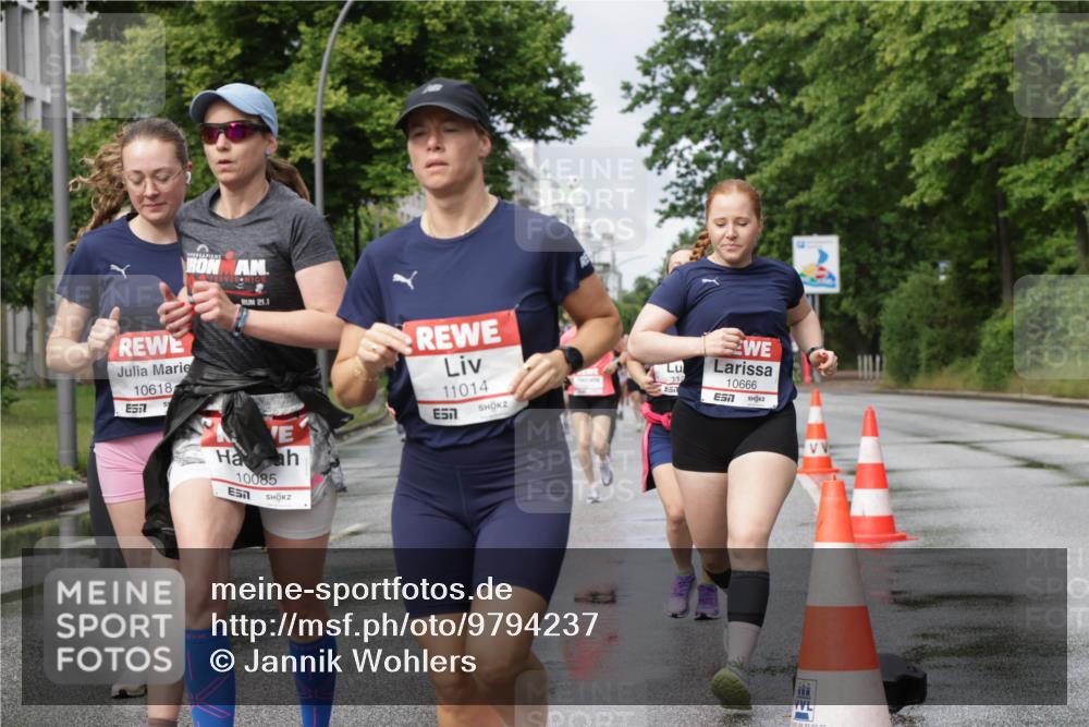 14.06.2026 - REWE Women's Run Jannik Wohlers http://msf.ph/oto/9794237 14.06.2026 09:08:17 Laufen 21, 1, 10618, 7, 11, 10666, 10085, 11014, 657 meine-sportfotos.de