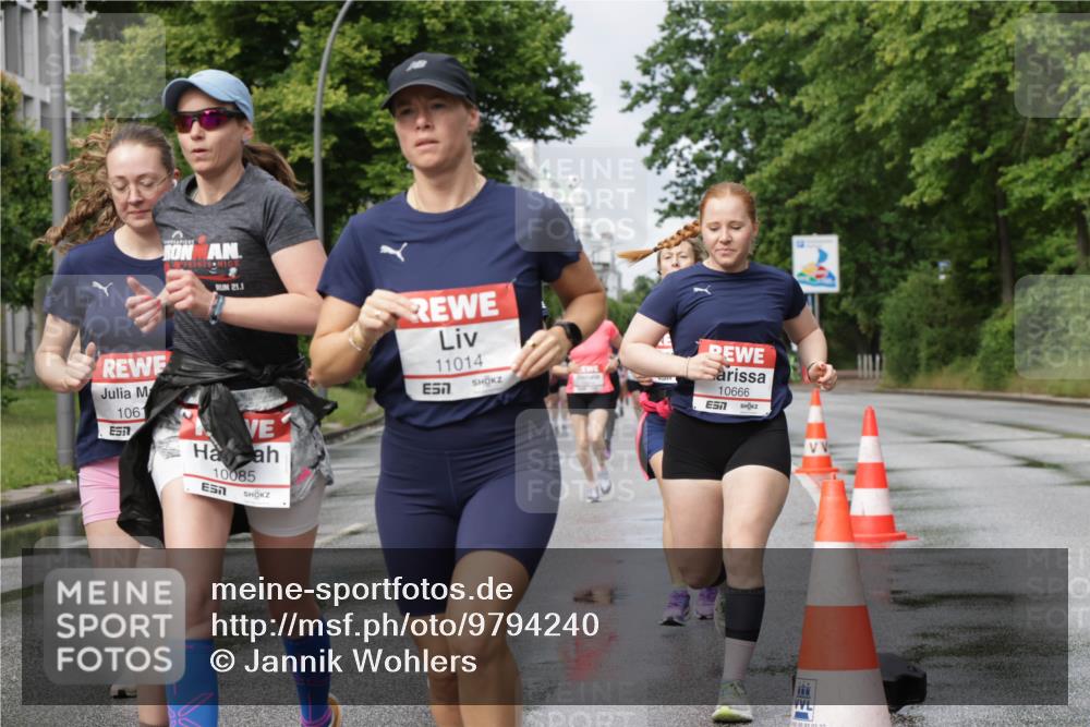 14.06.2026 - REWE Women's Run Jannik Wohlers http://msf.ph/oto/9794240 14.06.2026 09:08:17 Laufen 1061, 7, 21, 1, 10085, 11014, 57, 10666, 7 meine-sportfotos.de