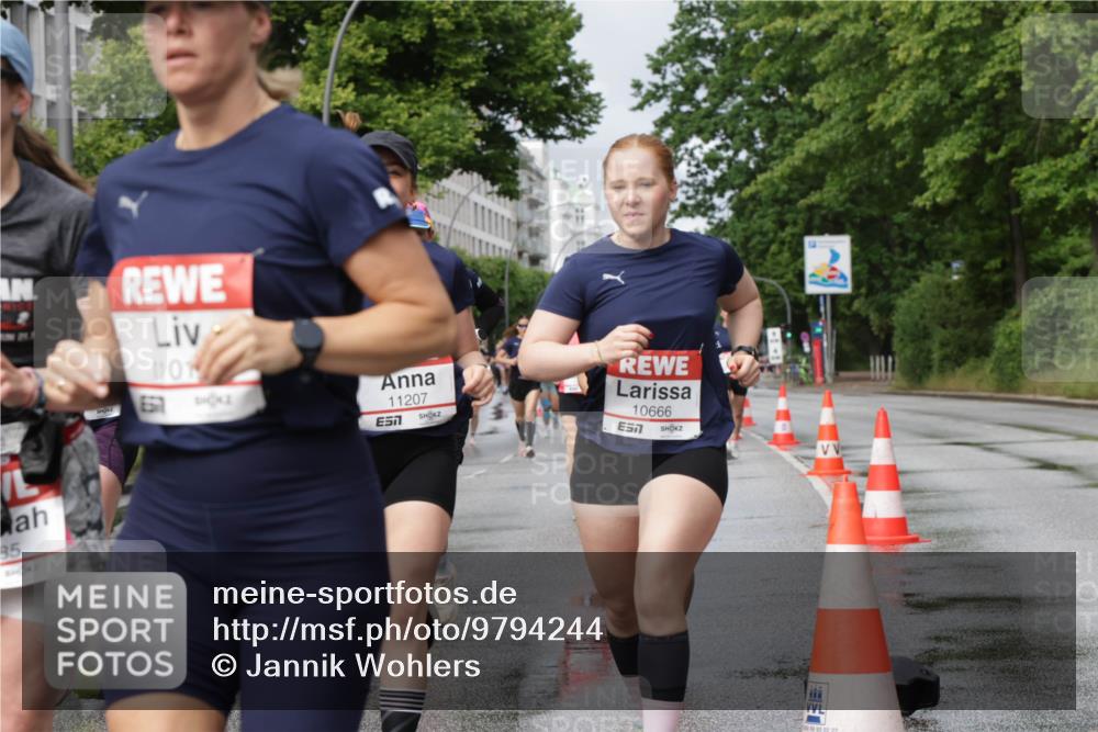 14.06.2026 - REWE Women's Run Jannik Wohlers http://msf.ph/oto/9794244 14.06.2026 09:08:18 Laufen 110, 35, 11207, 7, 10666, 7 meine-sportfotos.de