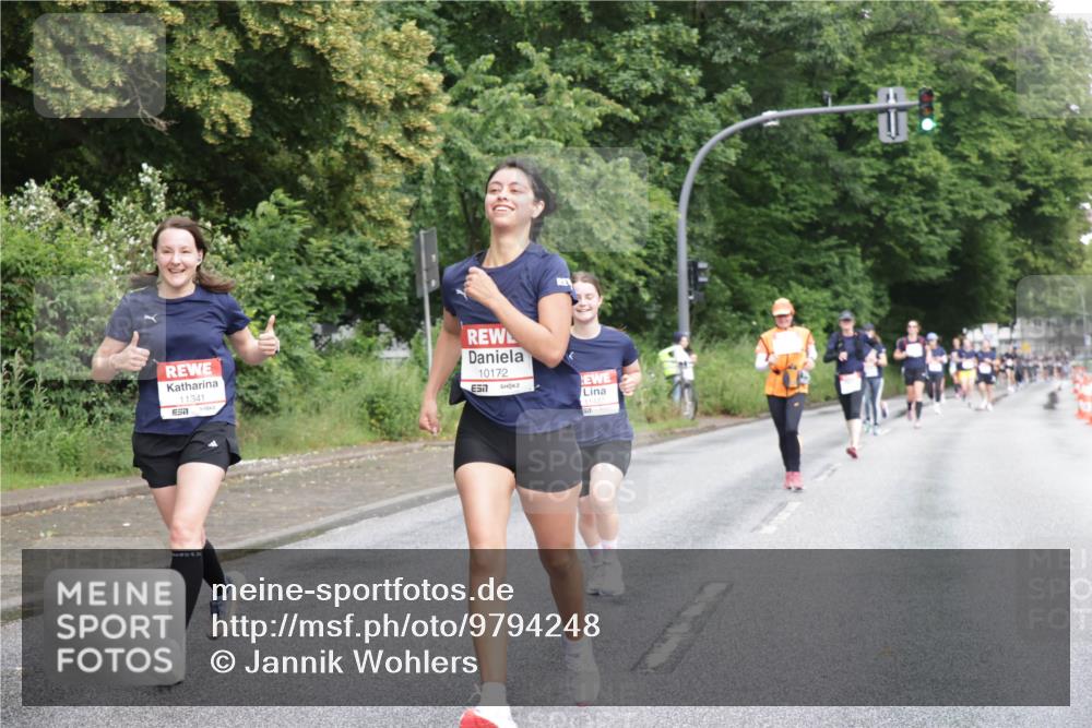 14.06.2026 - REWE Women's Run Jannik Wohlers http://msf.ph/oto/9794248 14.06.2026 09:54:24 Laufen 11341, 657, 10172, 7, 11427 meine-sportfotos.de