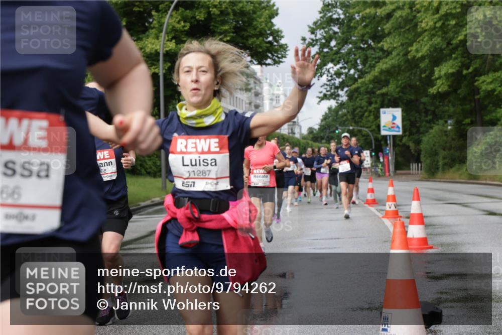 14.06.2026 - REWE Women's Run Jannik Wohlers http://msf.ph/oto/9794262 14.06.2026 09:08:19 Laufen 66, 68, 11287 meine-sportfotos.de
