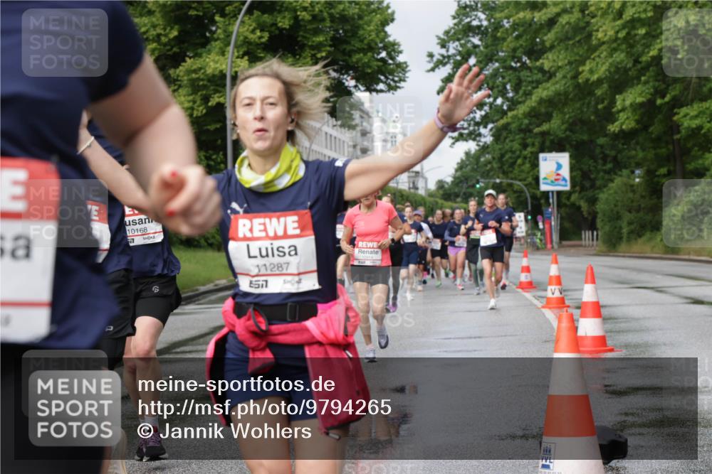 14.06.2026 - REWE Women's Run Jannik Wohlers http://msf.ph/oto/9794265 14.06.2026 09:08:19 Laufen 10168, 77, 11287 meine-sportfotos.de