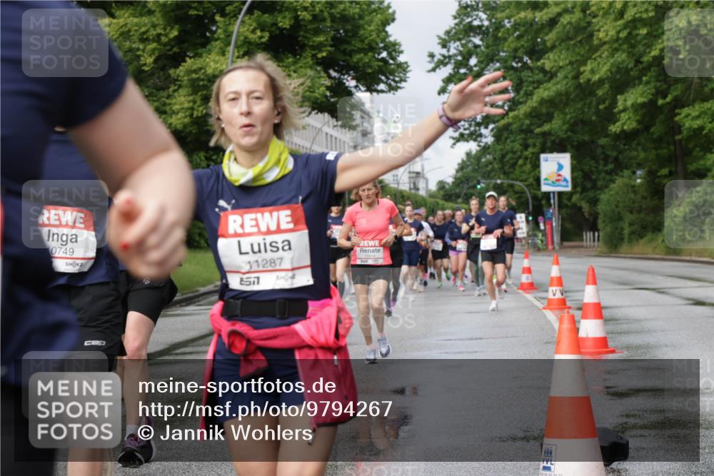 14.06.2026 - REWE Women's Run Jannik Wohlers http://msf.ph/oto/9794267 14.06.2026 09:08:19 Laufen 0749, 1287, 657, 4004 meine-sportfotos.de