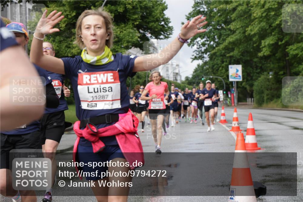 14.06.2026 - REWE Women's Run Jannik Wohlers http://msf.ph/oto/9794272 14.06.2026 09:08:19 Laufen 11287, 7 meine-sportfotos.de