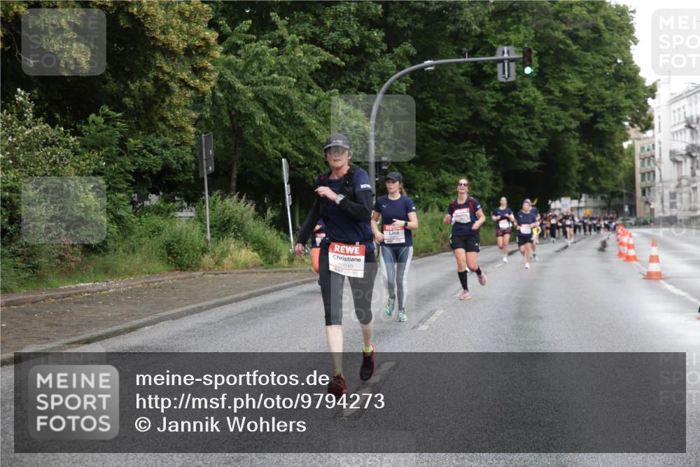 14.06.2026 - REWE Women's Run Jannik Wohlers http://msf.ph/oto/9794273 14.06.2026 09:54:30 Laufen 10940 meine-sportfotos.de