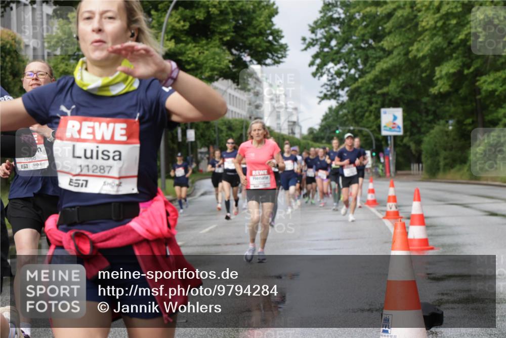14.06.2026 - REWE Women's Run Jannik Wohlers http://msf.ph/oto/9794284 14.06.2026 09:08:20 Laufen 10168, 11287, 57, 66, 93, 02, 22 meine-sportfotos.de