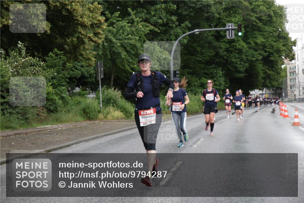 14.06.2026 - REWE Women's Run Jannik Wohlers http://msf.ph/oto/9794287 14.06.2026 09:54:30 Laufen 10940 meine-sportfotos.de
