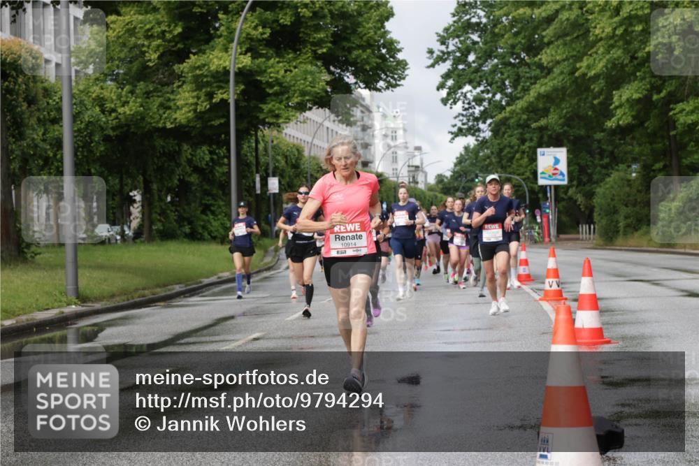 14.06.2026 - REWE Women's Run Jannik Wohlers http://msf.ph/oto/9794294 14.06.2026 09:08:21 Laufen 10914, 57, 02, 22 meine-sportfotos.de