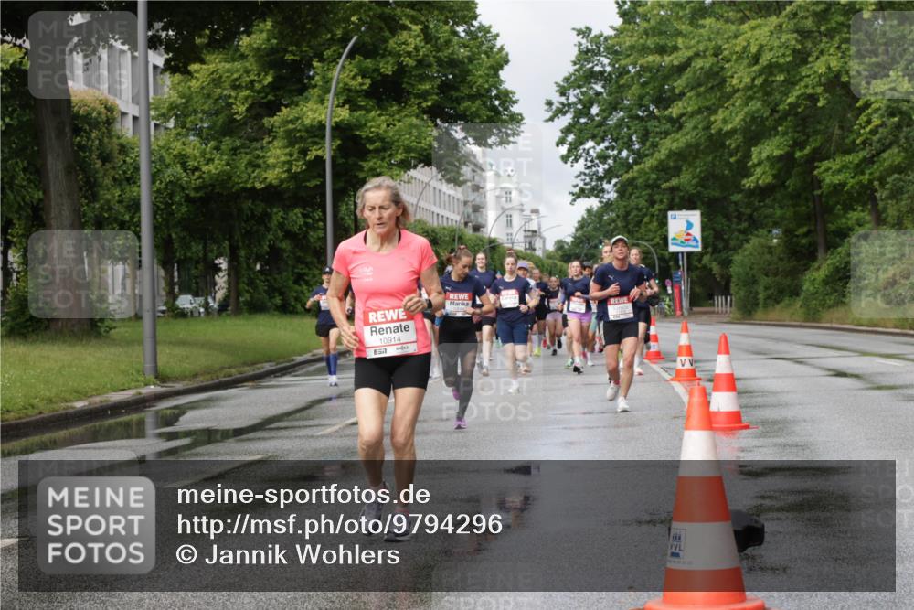 14.06.2026 - REWE Women's Run Jannik Wohlers http://msf.ph/oto/9794296 14.06.2026 09:08:22 Laufen 10914, 57, 302, 22 meine-sportfotos.de