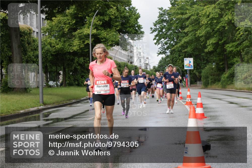 14.06.2026 - REWE Women's Run Jannik Wohlers http://msf.ph/oto/9794305 14.06.2026 09:08:22 Laufen 10914, 7, 93, 02, 22 meine-sportfotos.de