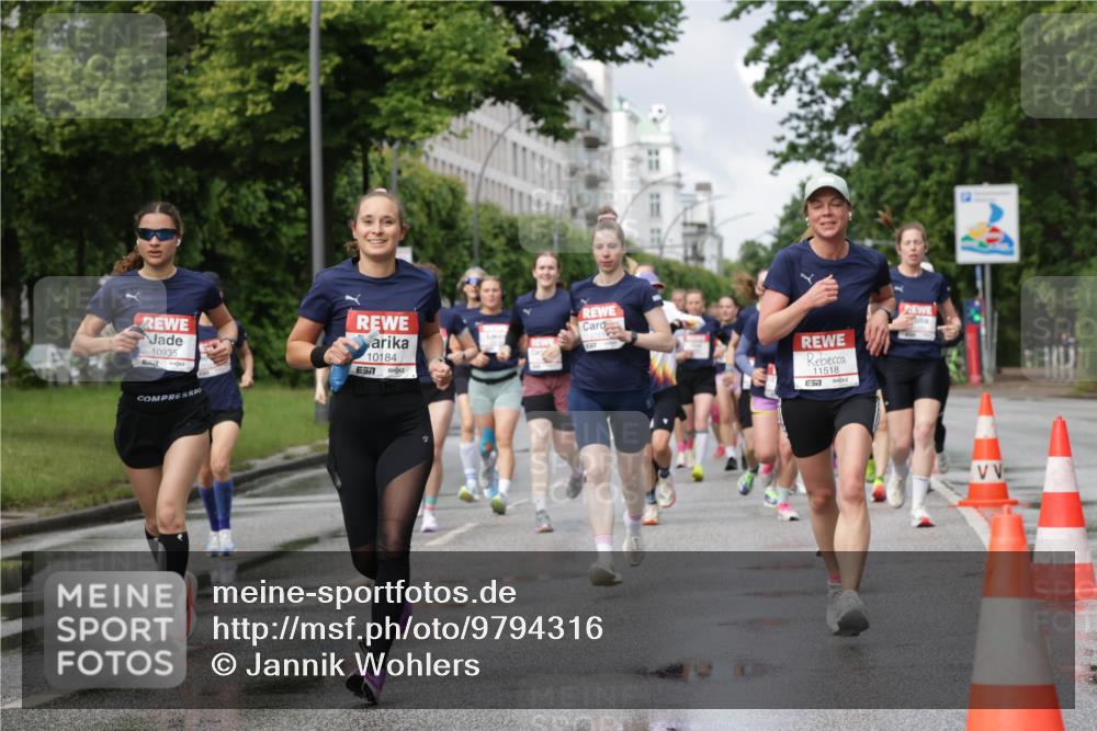 14.06.2026 - REWE Women's Run Jannik Wohlers http://msf.ph/oto/9794316 14.06.2026 09:08:24 Laufen 10935, 10184, 1011, 11518, 57 meine-sportfotos.de
