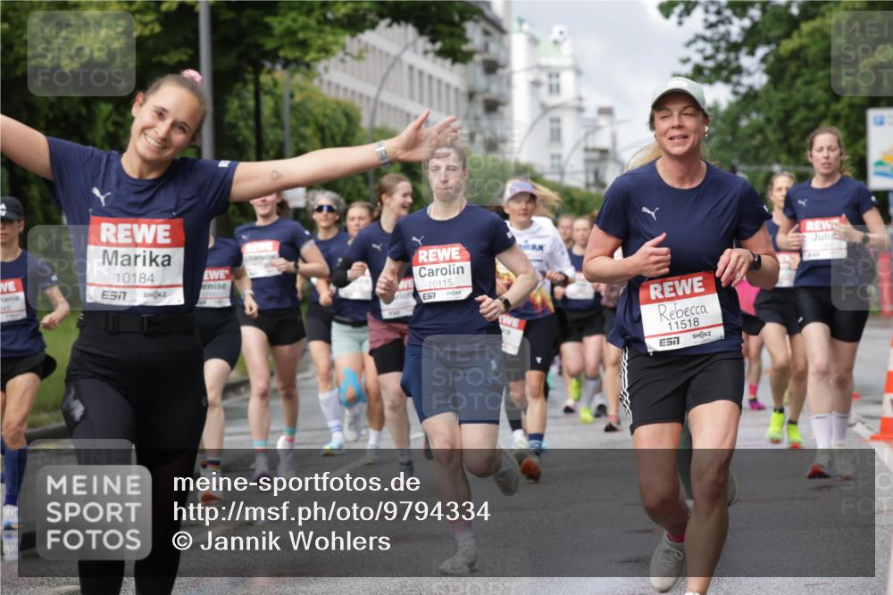 14.06.2026 - REWE Women's Run Jannik Wohlers http://msf.ph/oto/9794334 14.06.2026 09:08:25 Laufen 10184, 7, 10115, 6577, 11518 meine-sportfotos.de