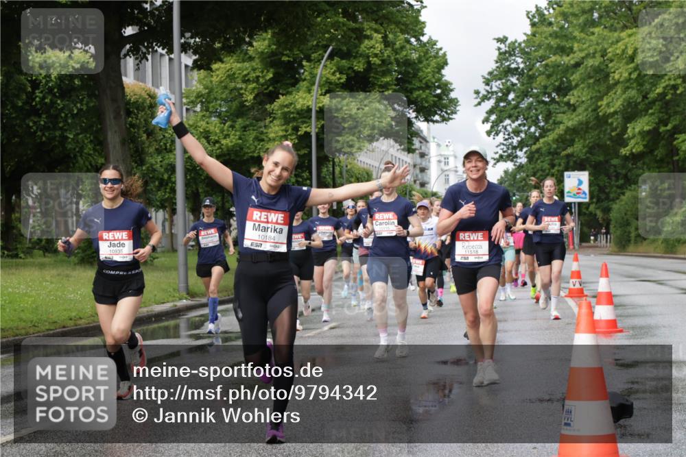 14.06.2026 - REWE Women's Run Jannik Wohlers http://msf.ph/oto/9794342 14.06.2026 09:08:25 Laufen 10935, 10184, 7, 10115, 11518, 93, 02, 22 meine-sportfotos.de