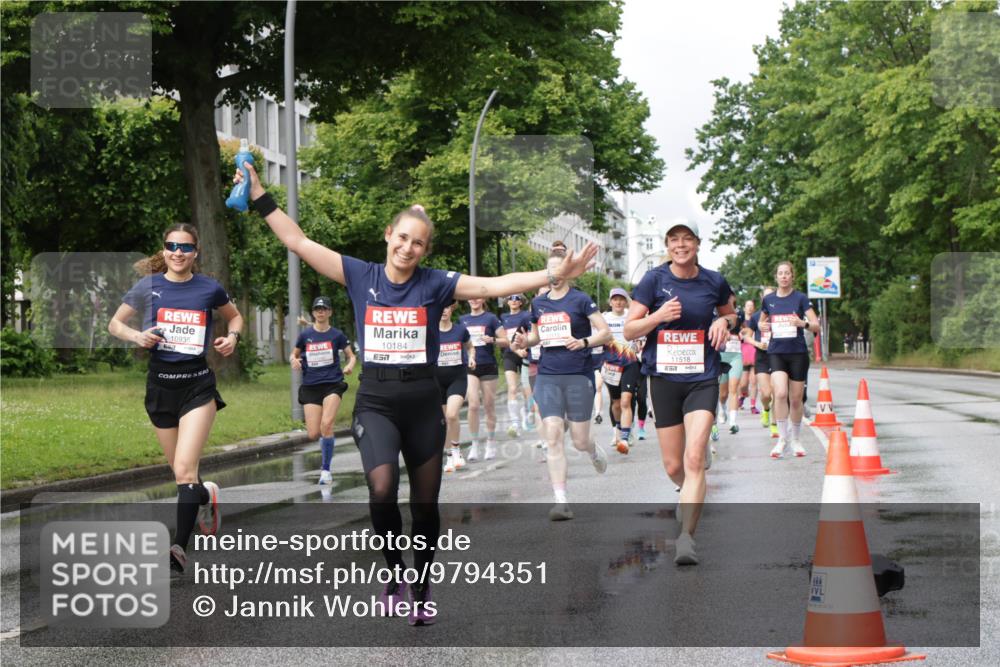 14.06.2026 - REWE Women's Run Jannik Wohlers http://msf.ph/oto/9794351 14.06.2026 09:08:25 Laufen 10935, 10184, 7, 11518 meine-sportfotos.de