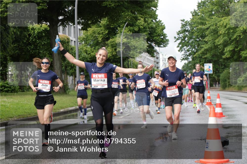 14.06.2026 - REWE Women's Run Jannik Wohlers http://msf.ph/oto/9794355 14.06.2026 09:08:25 Laufen 10935, 10184, 7, 11518, 302, 22 meine-sportfotos.de
