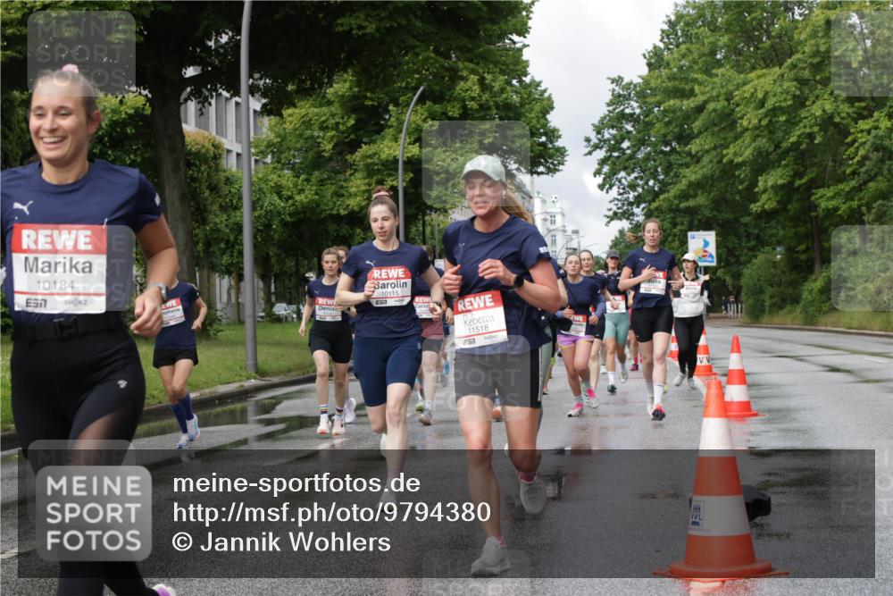 14.06.2026 - REWE Women's Run Jannik Wohlers http://msf.ph/oto/9794380 14.06.2026 09:08:26 Laufen 10184, 7, 11245, 10115, 11518, 657, 302, 22 meine-sportfotos.de