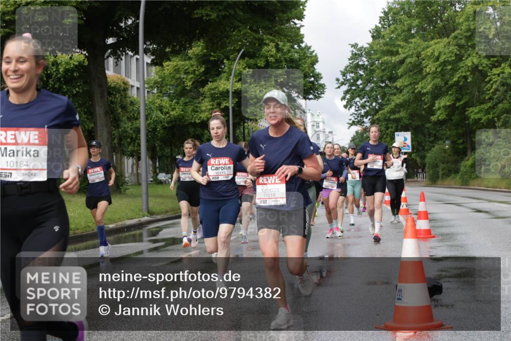 14.06.2026 - REWE Women's Run Jannik Wohlers http://msf.ph/oto/9794382 14.06.2026 09:08:26 Laufen 10184, 7, 11245, 10115, 11518, 51, 3, 02, 22 meine-sportfotos.de