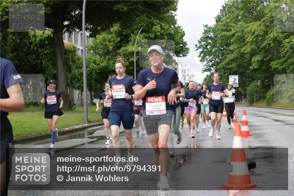 14.06.2026 - REWE Women's Run Jannik Wohlers http://msf.ph/oto/9794391 14.06.2026 09:08:27 Laufen 10115, 7, 11518, 57, 002, 22 meine-sportfotos.de