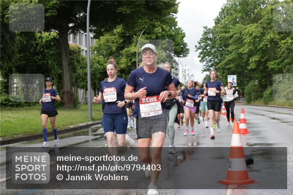 14.06.2026 - REWE Women's Run Jannik Wohlers http://msf.ph/oto/9794403 14.06.2026 09:08:27 Laufen 6517, 10115, 11518, 57 meine-sportfotos.de