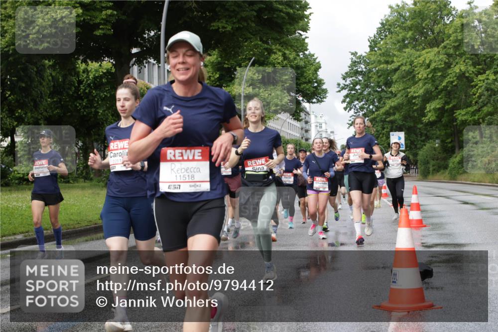 14.06.2026 - REWE Women's Run Jannik Wohlers http://msf.ph/oto/9794412 14.06.2026 09:08:27 Laufen 10115, 657, 11518, 7, 222 meine-sportfotos.de