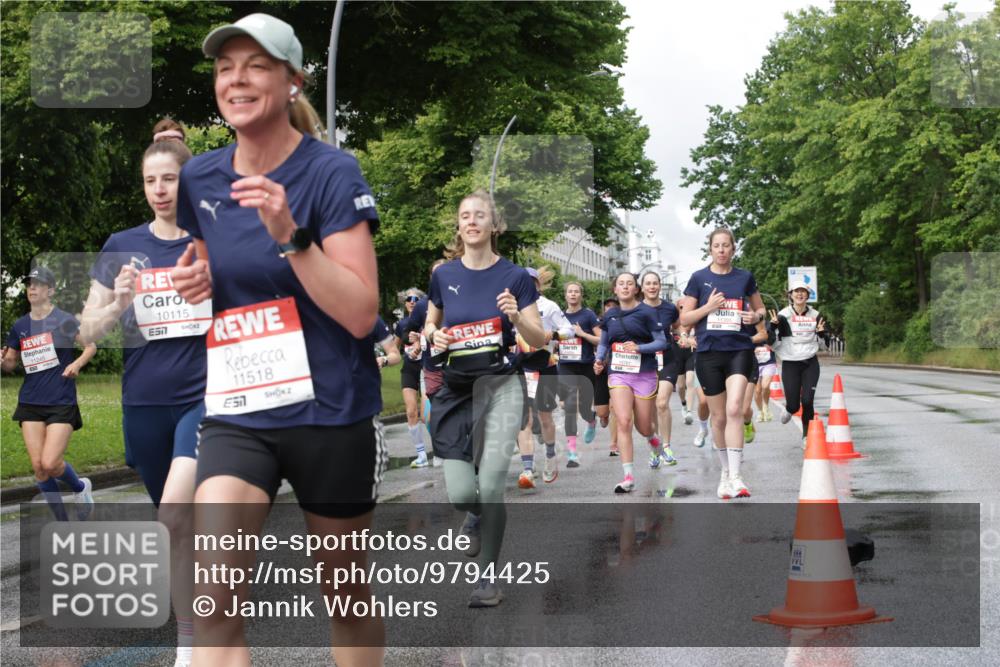 14.06.2026 - REWE Women's Run Jannik Wohlers http://msf.ph/oto/9794425 14.06.2026 09:08:28 Laufen 10115, 57, 11518, 57, 02, 22 meine-sportfotos.de