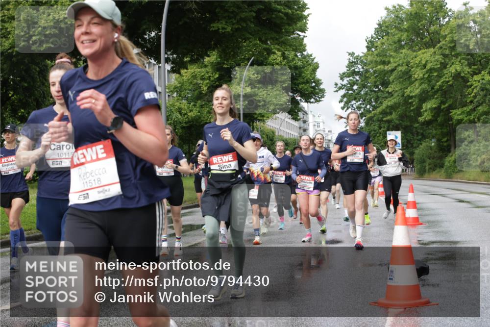 14.06.2026 - REWE Women's Run Jannik Wohlers http://msf.ph/oto/9794430 14.06.2026 09:08:28 Laufen 11245, 10115, 7, 11518, 57, 10102, 10781 meine-sportfotos.de