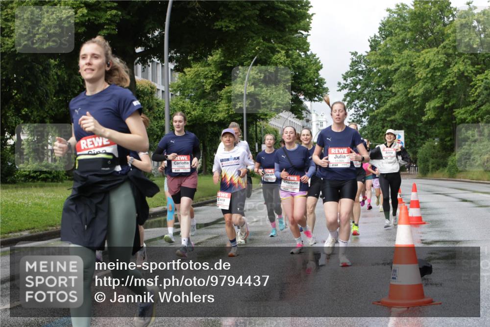 14.06.2026 - REWE Women's Run Jannik Wohlers http://msf.ph/oto/9794437 14.06.2026 09:08:28 Laufen 10465, 11416, 10781, 11395, 302, 22 meine-sportfotos.de