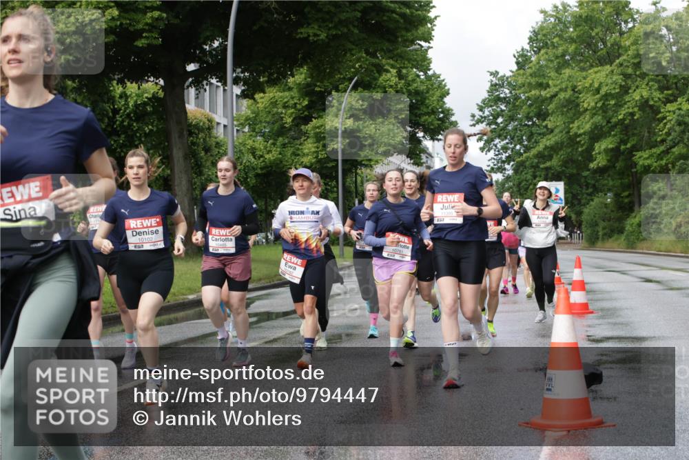 14.06.2026 - REWE Women's Run Jannik Wohlers http://msf.ph/oto/9794447 14.06.2026 09:08:29 Laufen 1114, 10102, 57, 10465, 10781, 11395 meine-sportfotos.de
