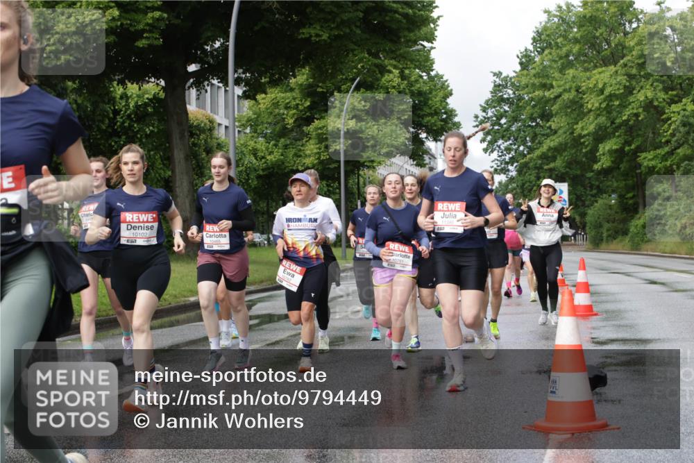 14.06.2026 - REWE Women's Run Jannik Wohlers http://msf.ph/oto/9794449 14.06.2026 09:08:29 Laufen 10102, 10781, 10465, 11395, 7 meine-sportfotos.de