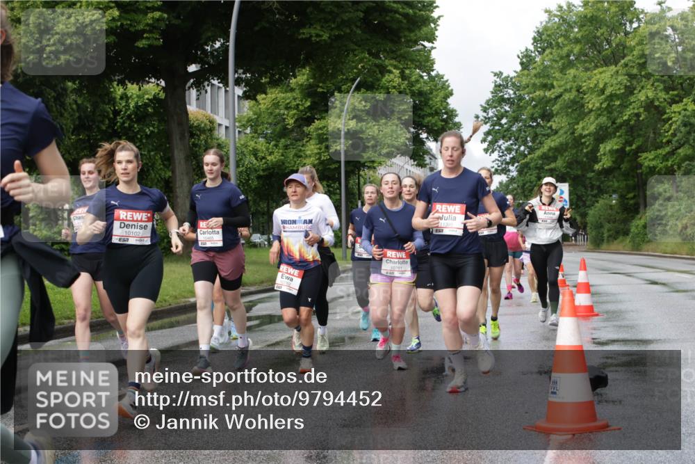 14.06.2026 - REWE Women's Run Jannik Wohlers http://msf.ph/oto/9794452 14.06.2026 09:08:29 Laufen 10102, 10465, 10781, 17, 11395, 853 meine-sportfotos.de