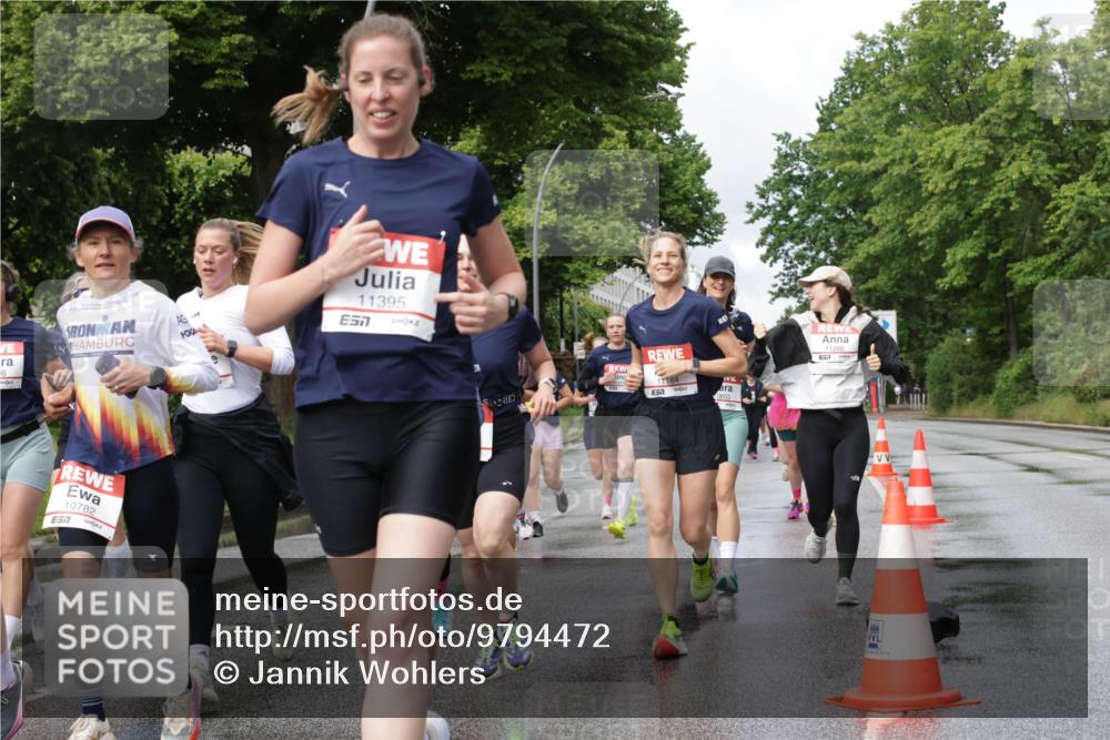 14.06.2026 - REWE Women's Run Jannik Wohlers http://msf.ph/oto/9794472 14.06.2026 09:08:30 Laufen 6, 10782, 11395, 7, 11184, 9302, 22 meine-sportfotos.de
