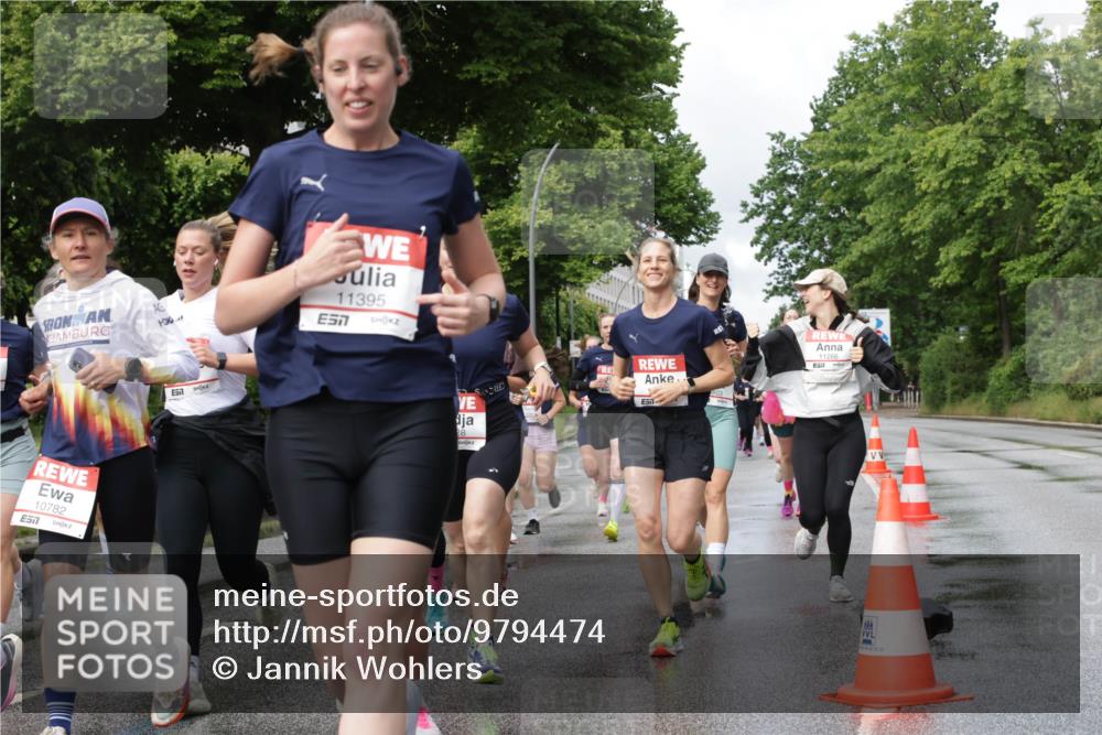 14.06.2026 - REWE Women's Run Jannik Wohlers http://msf.ph/oto/9794474 14.06.2026 09:08:30 Laufen 11395, 7, 10782, 28, 11266, 93, 02, 22 meine-sportfotos.de