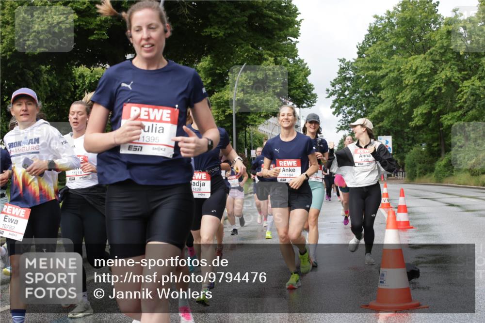 14.06.2026 - REWE Women's Run Jannik Wohlers http://msf.ph/oto/9794476 14.06.2026 09:08:30 Laufen 10782, 11218, 57, 1395, 1, 1428, 11184, 11266 meine-sportfotos.de