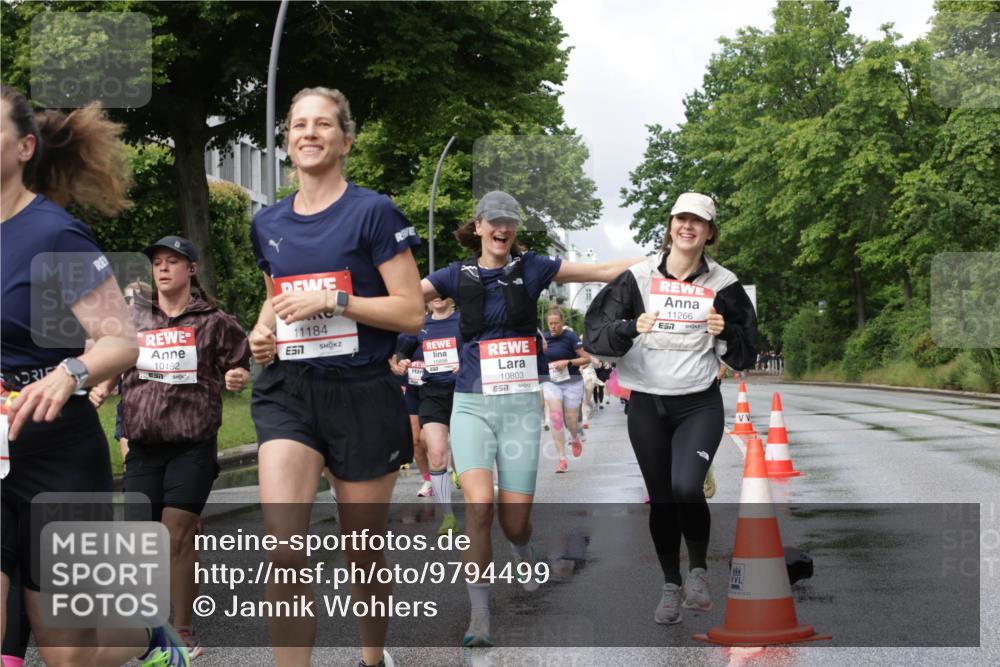 14.06.2026 - REWE Women's Run Jannik Wohlers http://msf.ph/oto/9794499 14.06.2026 09:08:32 Laufen 10192, 11184, 7, 10803, 57, 11266, 7 meine-sportfotos.de
