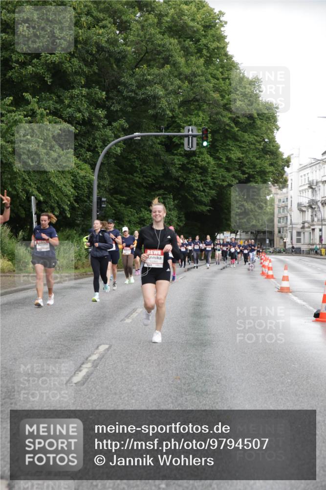 14.06.2026 - REWE Women's Run Jannik Wohlers http://msf.ph/oto/9794507 14.06.2026 09:54:49 Laufen  meine-sportfotos.de