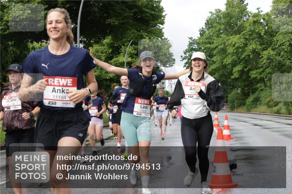 14.06.2026 - REWE Women's Run Jannik Wohlers http://msf.ph/oto/9794513 14.06.2026 09:08:32 Laufen 10192, 57, 11184, 7, 10803, 1126, 657 meine-sportfotos.de