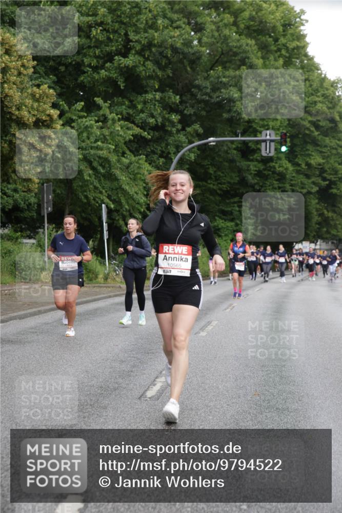 14.06.2026 - REWE Women's Run Jannik Wohlers http://msf.ph/oto/9794522 14.06.2026 09:54:50 Laufen 10565, 57 meine-sportfotos.de