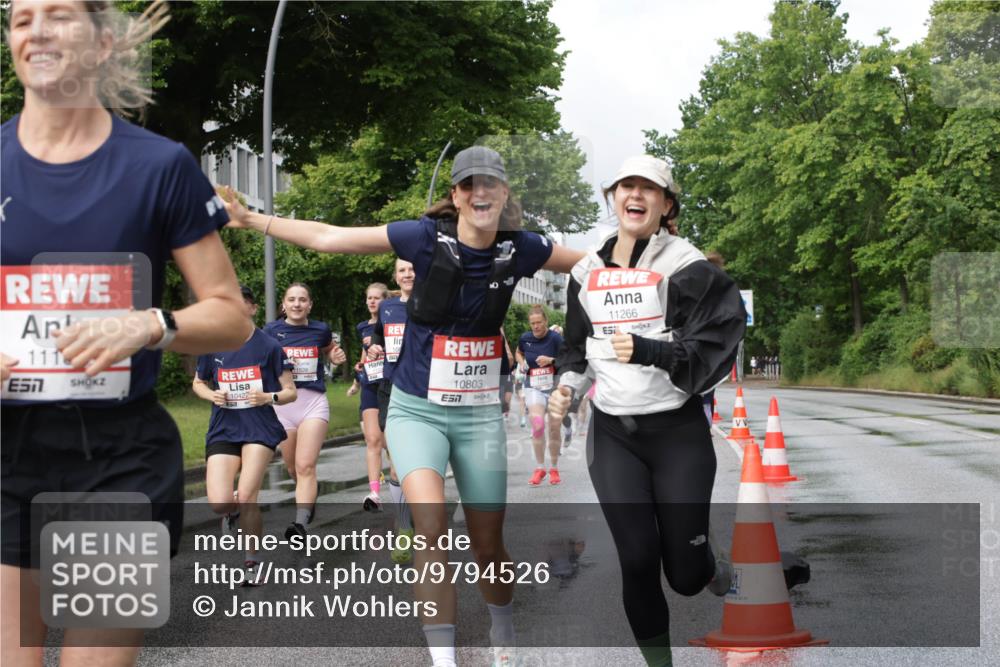 14.06.2026 - REWE Women's Run Jannik Wohlers http://msf.ph/oto/9794526 14.06.2026 09:08:32 Laufen 111, 10422, 1526, 7, 10803, 7, 11266 meine-sportfotos.de